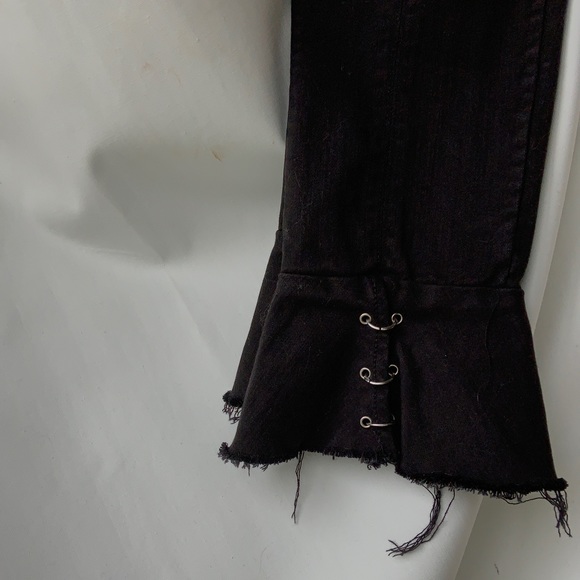 Zara Black Fitted Jeans w/ Distressed Flare Detail - Picture 3 of 6